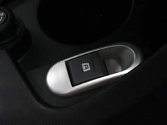 2009款 1.0L 手动 旗舰型