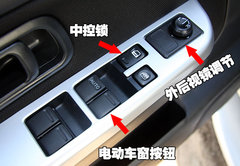 2007款 3.2 手动 豪华型 柴油 两驱