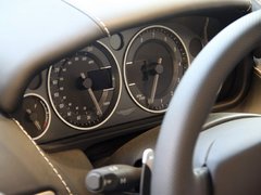 阿斯顿·马丁DBS 2009款 6.0 Touchtronic Coupe