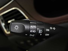 2008款 3.8L 自动 顶级型