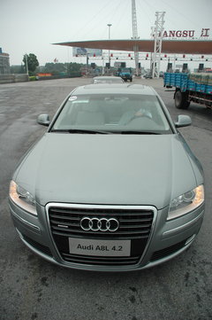 2009款 2.8FSI CVT 标准型