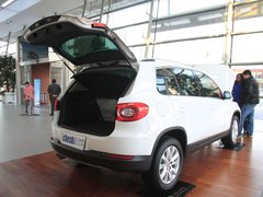 2010款 2.0TSI 自动 四驱旗舰版 5座