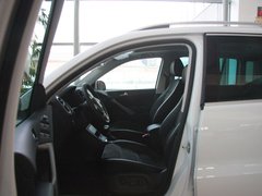 2010款 2.0TSI 自动 四驱旗舰版 5座