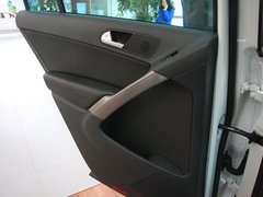 2010款 2.0TSI 自动 四驱旗舰版 5座