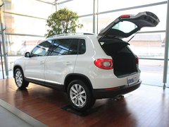 2010款 2.0TSI 自动 四驱旗舰版 5座