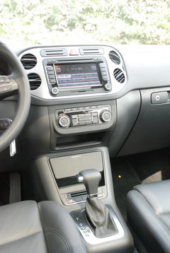 2010款 2.0TSI 自动 四驱旗舰版 5座