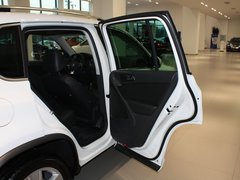 2010款 2.0TSI 自动 四驱旗舰版 5座