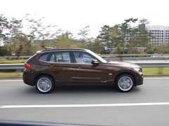 宝马 X1 xDrive 28i