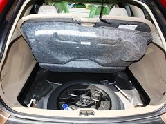 2010款 3.0T 自动 AWD舒适版 5座