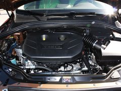 2010款 3.0T 自动 AWD舒适版 5座