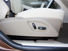 2010款 3.0T 自动 AWD舒适版 5座