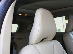 2010款 3.0T 自动 AWD舒适版 5座