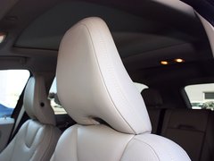 2010款 3.0T 自动 AWD舒适版 5座