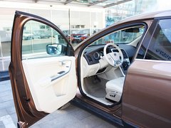 2010款 3.0T 自动 AWD舒适版 5座