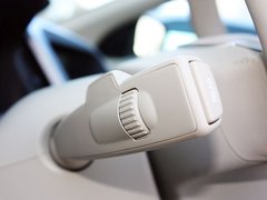 2010款 3.0T 自动 AWD舒适版 5座