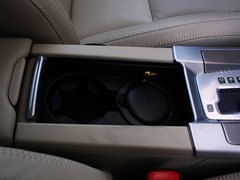 2010款 3.0T 自动 AWD舒适版 5座