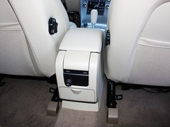 2010款 3.0T 自动 AWD舒适版 5座