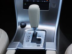 2010款 3.0T 自动 AWD舒适版 5座