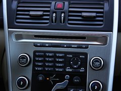 2010款 3.0T 自动 AWD舒适版 5座