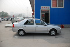 2009款 两厢 1.6X 自动 标准型