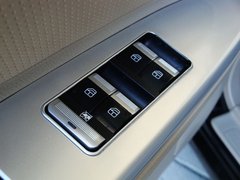 2010款 1.6L CVT 精英版