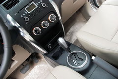 2008款 两厢 1.6L 手动 运动休旅型