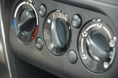 2008款 两厢 1.6L 手动 运动休旅型