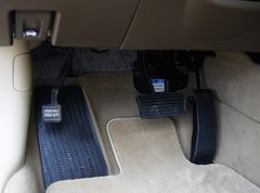 2009款 3.7L 自动 