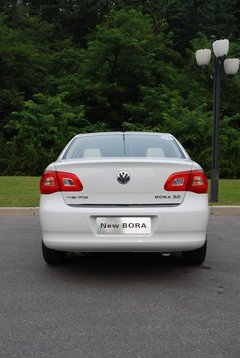 2008款 1.6L 自动 豪华型