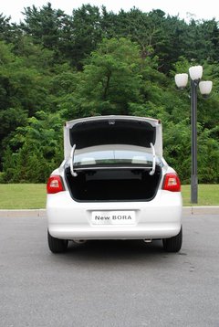 2008款 1.6L 自动 豪华型