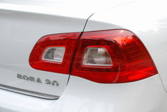 2008款 1.6L 自动 豪华型