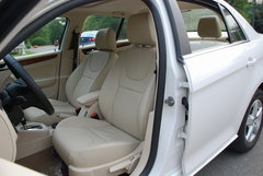 2008款 1.6L 自动 豪华型