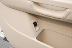 2008款 1.6L 自动 豪华型