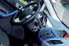 2010款 两厢 1.5L 自动 时尚型限量版