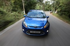 2010款 两厢 1.5L 自动 时尚型限量版