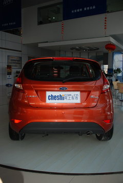 2010款 两厢 1.5L 自动 时尚型限量版