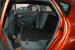 2010款 两厢 1.5L 自动 时尚型限量版