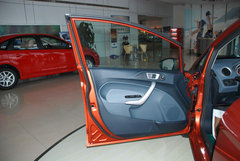 2010款 两厢 1.5L 自动 时尚型限量版