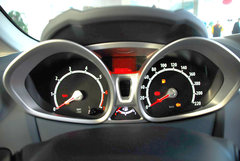 2010款 两厢 1.5L 自动 时尚型限量版