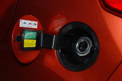 2010款 两厢 1.5L 自动 时尚型限量版