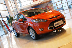 2010款 两厢 1.5L 自动 时尚型限量版