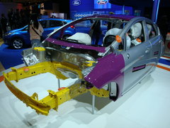 2010款 三厢 1.5L 自动 光芒限定版