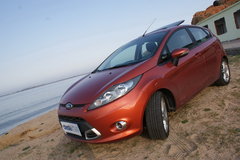 2010款 两厢 1.5L 手动 时尚型限量版