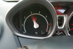 2010款 两厢 1.5L 手动 时尚型限量版