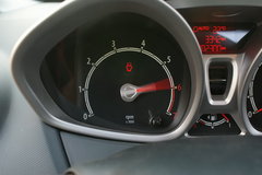 2010款 两厢 1.5L 手动 时尚型限量版