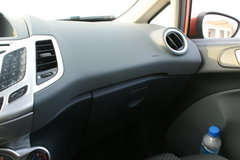 2010款 两厢 1.5L 手动 时尚型限量版
