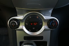 2010款 两厢 1.5L 手动 时尚型限量版