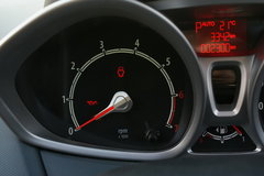 2010款 两厢 1.5L 手动 时尚型限量版