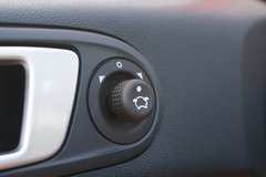 2010款 两厢 1.5L 手动 时尚型限量版