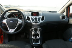 2010款 两厢 1.5L 手动 时尚型限量版